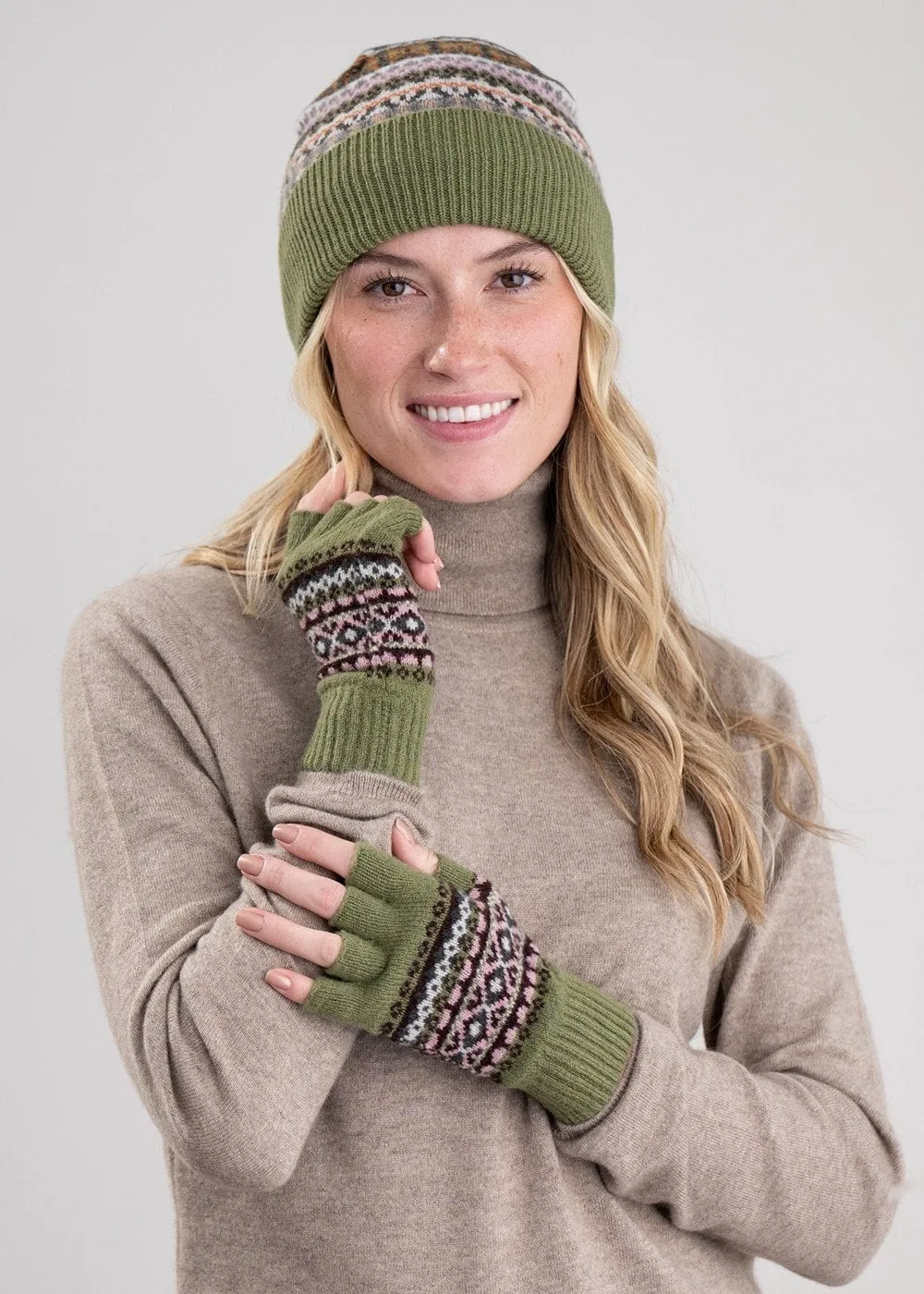 Alba Lambswool Fingerless Gloves