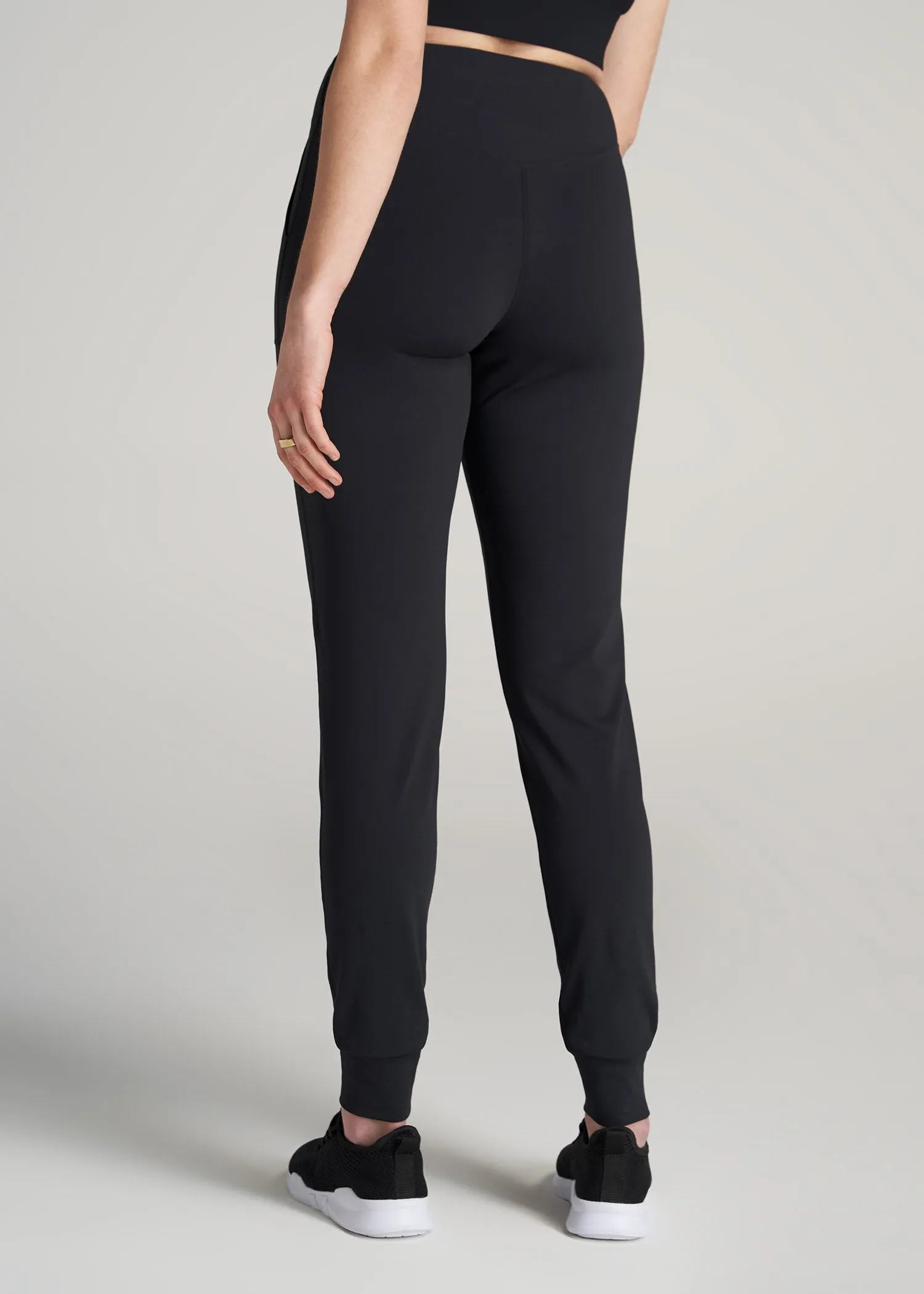 Balance Pocket Joggers for Tall Women in Black