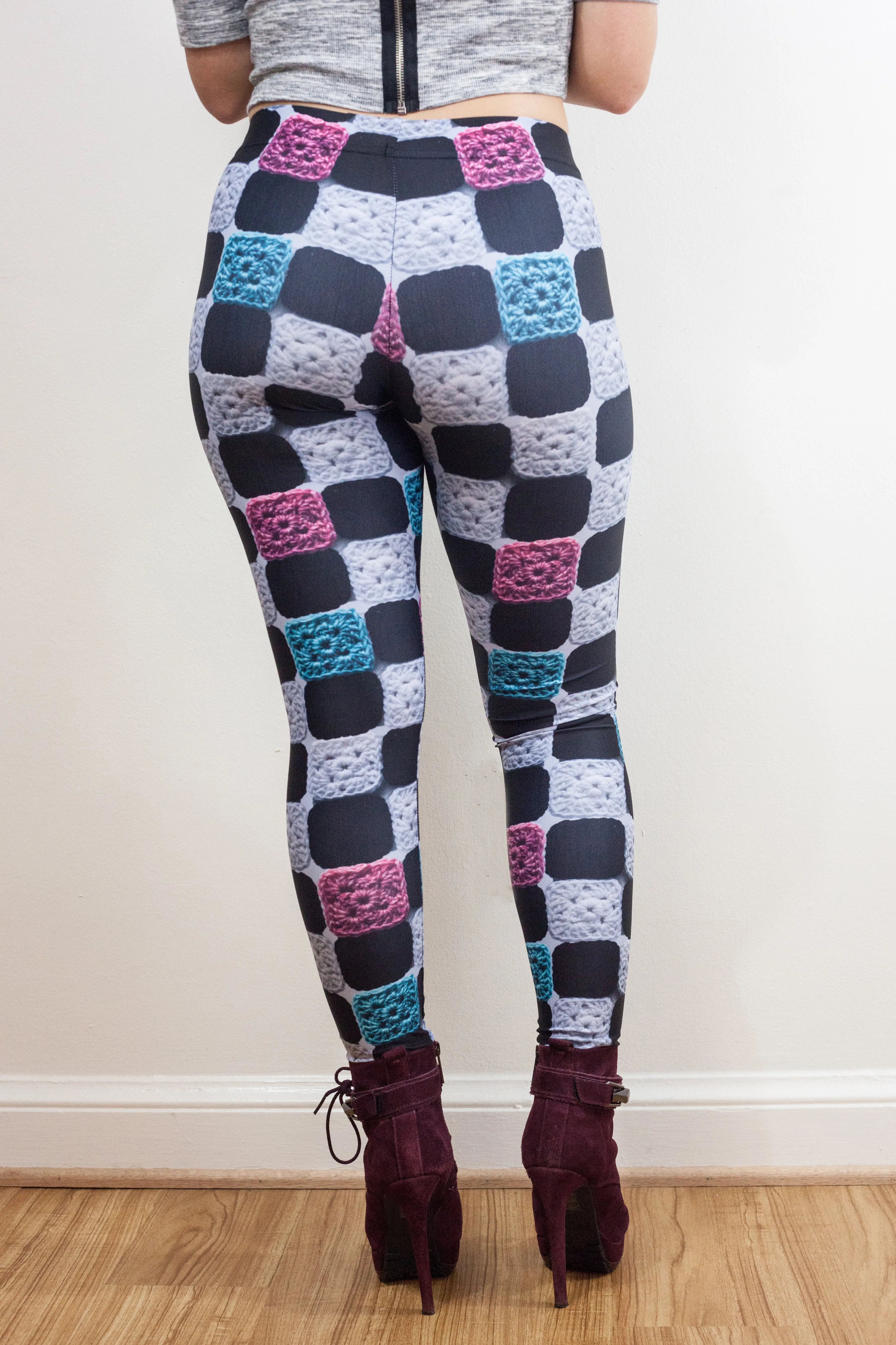 'Chez Chex' Crochet Print Granny Square Leggings