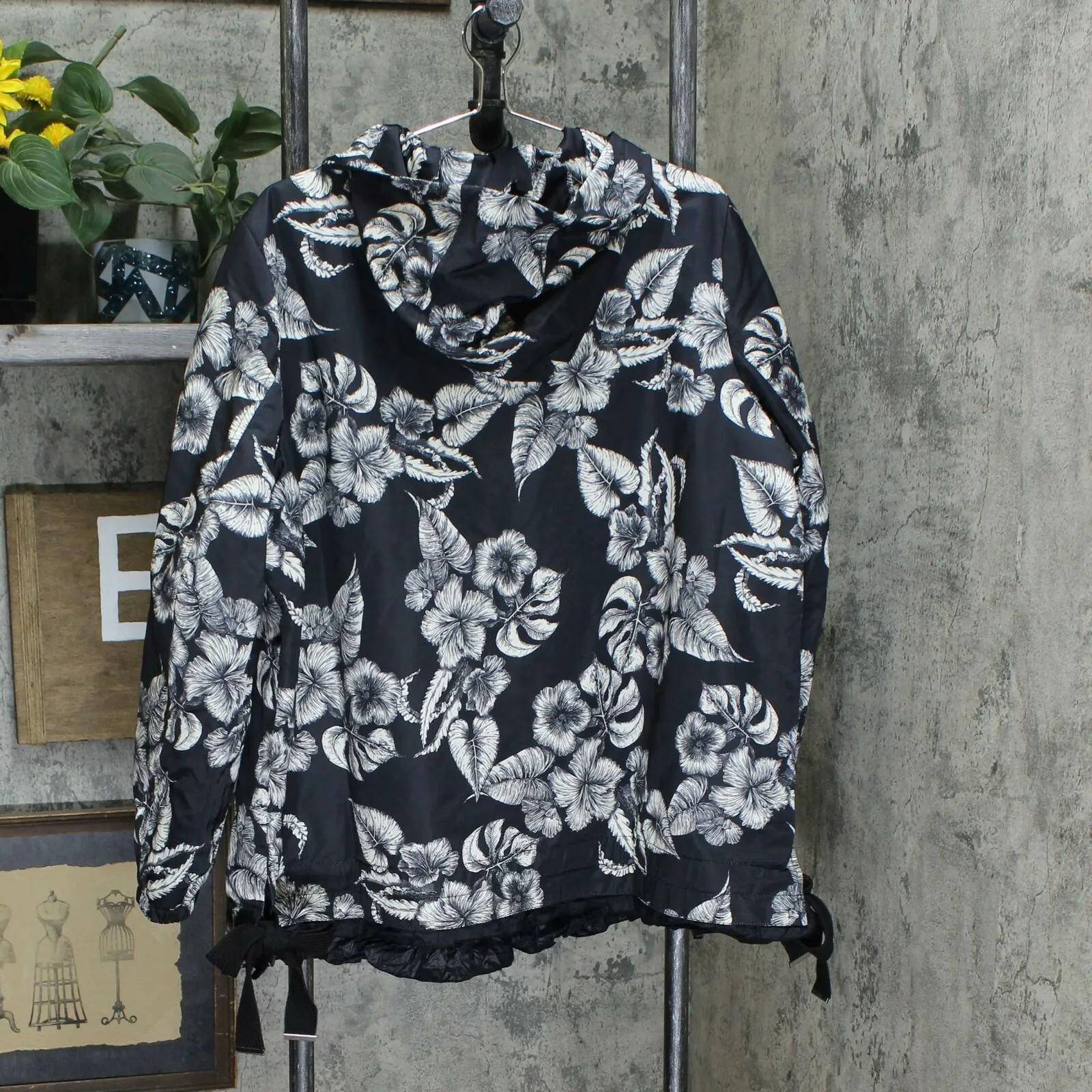 Dennis Basso Women's Floral Water Resistant Hooded Quilted Jacket