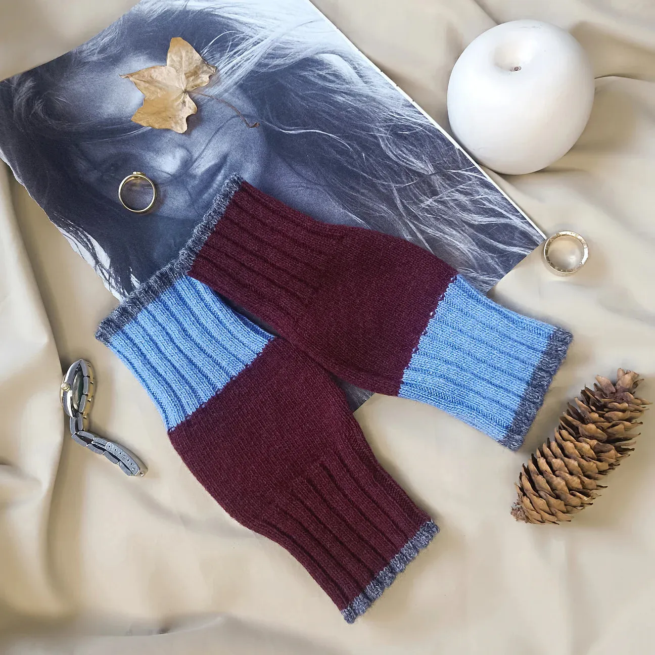 Fingerless Gloves in Bordeaux