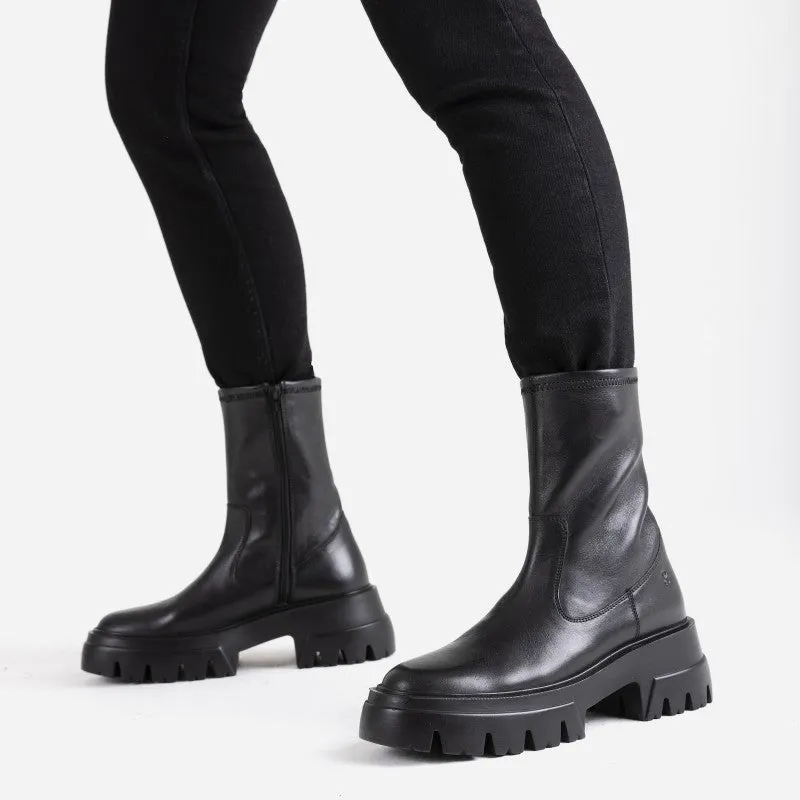 O Tizz Black Leather Ankle Boots