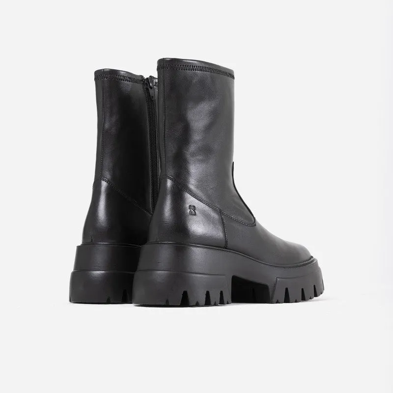 O Tizz Black Leather Ankle Boots