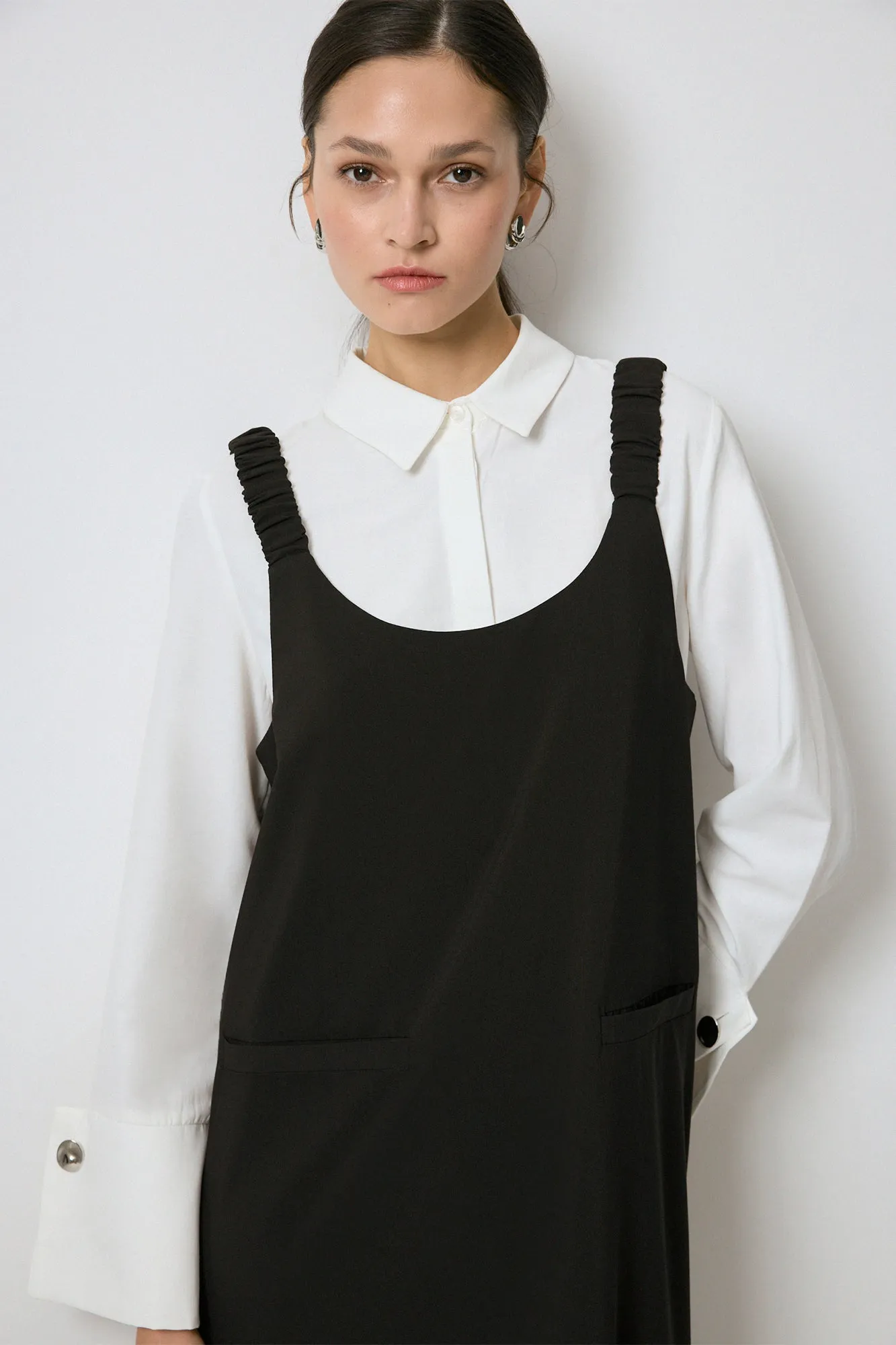 POCKET DETAIL DRESS